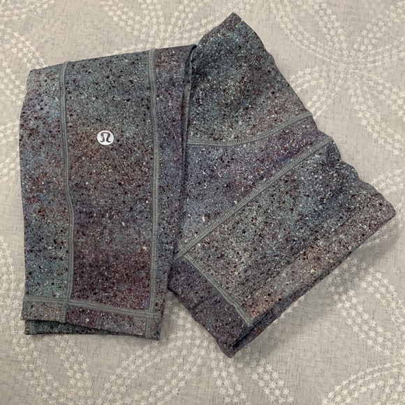 LULULEMON Stone/ Pink Paint Splattered Wunder Under Hi Rise Leggings Size 6 - Picture 3 of 14